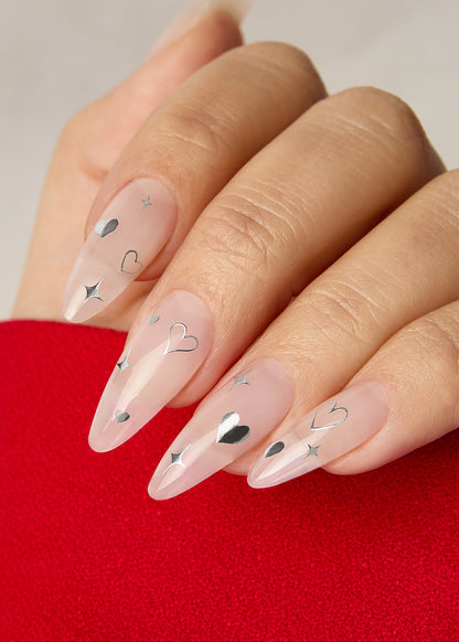 The GelBottle Studio Nail Decals Silber Herzumrisse