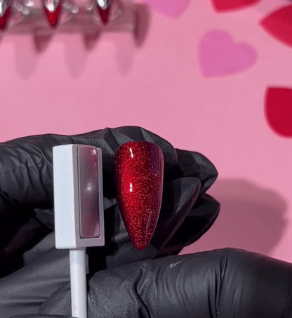 The GelBottle Cat Eye Magnet-Tool